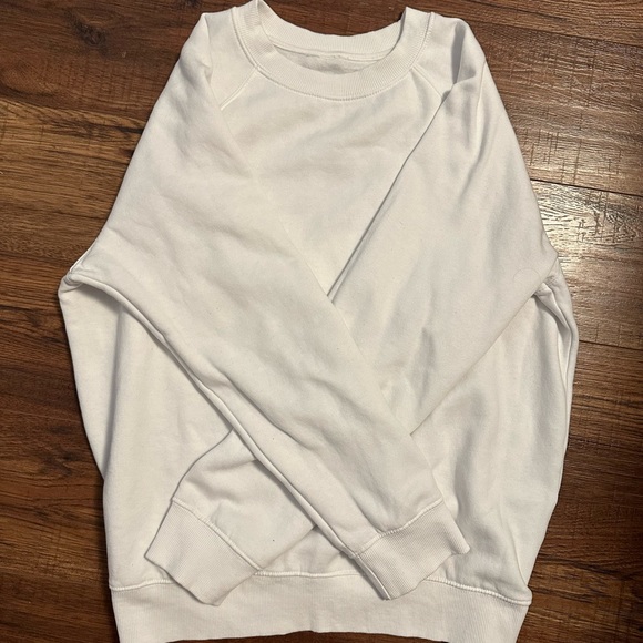 Crewneck - Picture 1 of 2